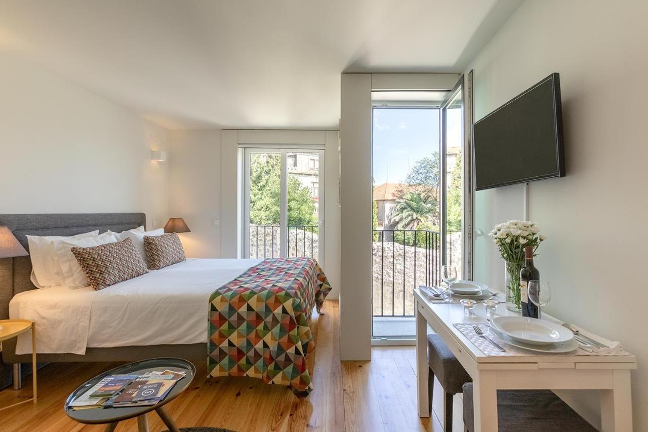 Inside Porto Apartments - Pinheiro エクステリア 写真