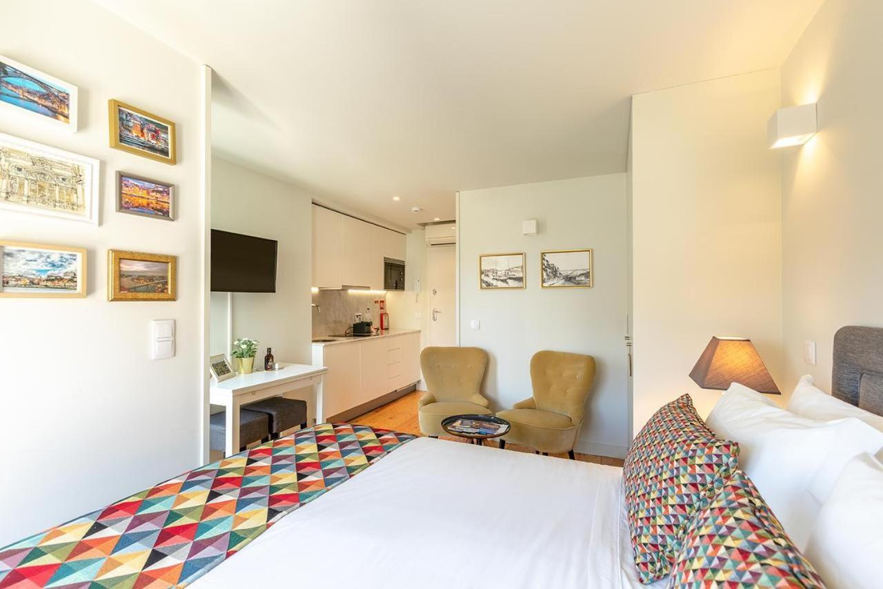 Inside Porto Apartments - Pinheiro エクステリア 写真